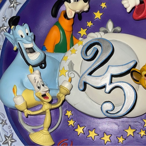 3D Disney Plate - Picture 3 of 5